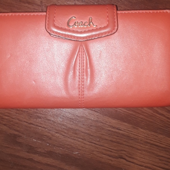💥Coach wallet final sale price❗️ - Picture 2 of 13